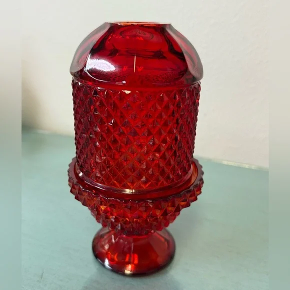 Vintage Viking Glass
Ruby Red Diamond Point Fairy Lamp - Picture 1 of 3